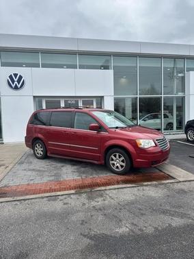 2010 Chrysler Town & Country Touring