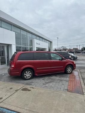 2010 Chrysler Town & Country Touring