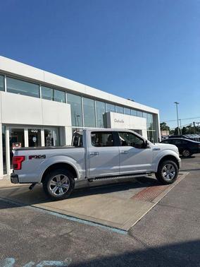 White Platinum Clearcoat Metallic 2018 Ford F-150 Lariat