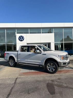 White Platinum Clearcoat Metallic 2018 Ford F-150 Lariat