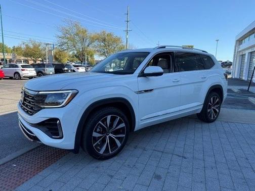 2026 Volkswagen Atlas 2.0T SEL Premium R-Line