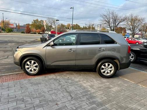 2012 Kia Sorento LX