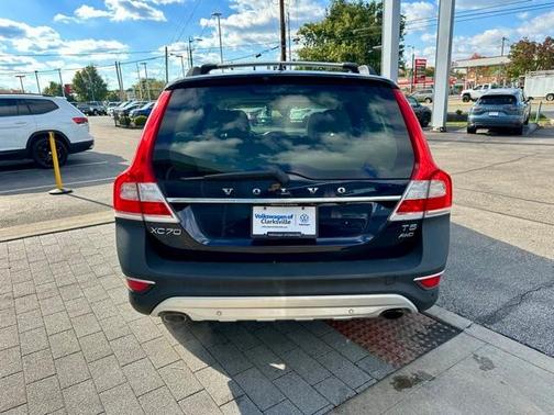 2016 Volvo XC70 T5 Platinum