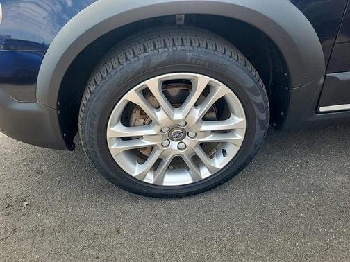 2016 Volvo XC70 T5 Platinum