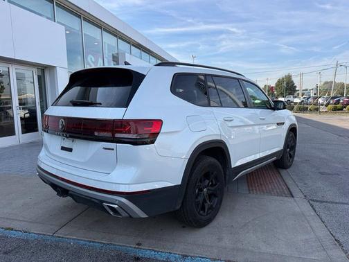 Opal White 2026 Volkswagen Atlas Peak Edition