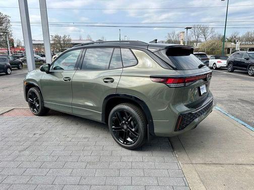 Avocado Green W/Black Roof 2026 Volkswagen Tiguan 2.0T SE R-Line Black