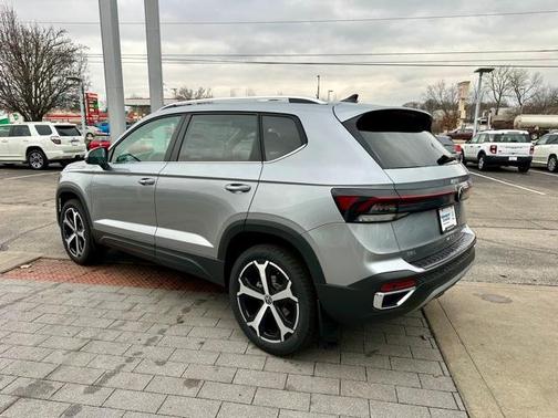 2026 Volkswagen Taos 1.5T SEL