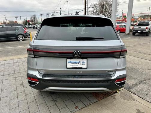 2026 Volkswagen Taos 1.5T SEL