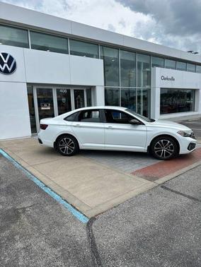 Pure White 2023 Volkswagen Jetta 1.5T Sport
