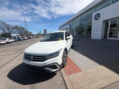 Pure White 2024 Volkswagen Tiguan 2.0T S