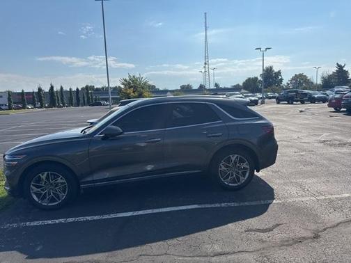 2024 Genesis GV70 2.5T