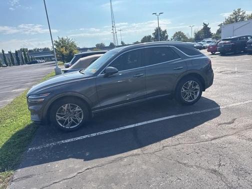 2024 Genesis GV70 2.5T