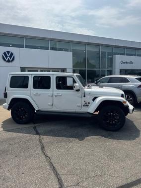 Bright White Clearcoat 2021 Jeep Wrangler Unlimited Sahara High Altitude