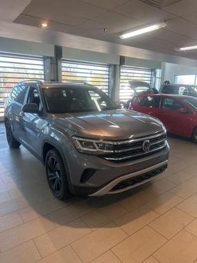 2022 Volkswagen Atlas 2.0T SE w/Technology