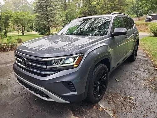 2022 Volkswagen Atlas 2.0T SE w/Technology