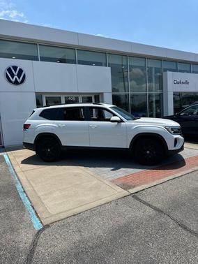 White 2024 Volkswagen Atlas 2.0T SE w/Technology