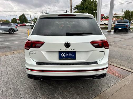 Opal White 2024 Volkswagen Tiguan 2.0T SE R-Line Black