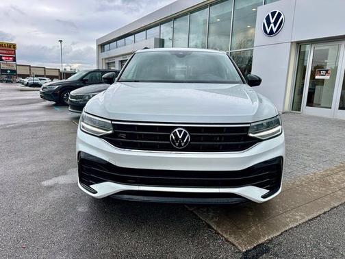 Opal White 2024 Volkswagen Tiguan 2.0T SE R-Line Black