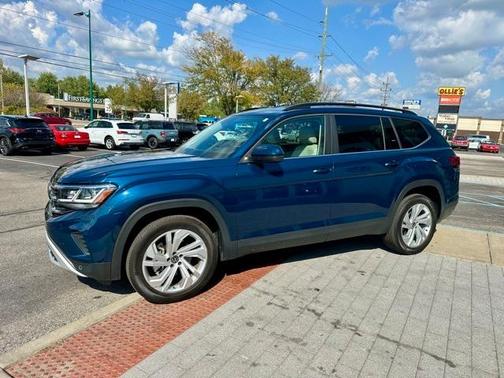 2022 Volkswagen Atlas 3.6L SE w/Technology