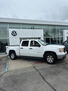Summit White 2013 GMC Sierra 1500 SLE