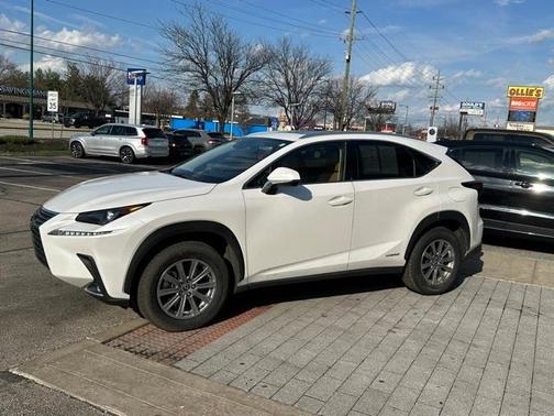 2021 Lexus NX 300h 300H
