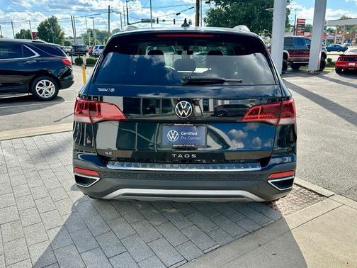 Black 2022 Volkswagen Taos 1.5T SE