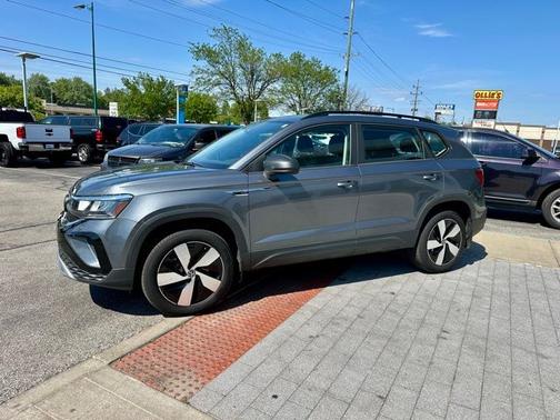 Platinum Gray Metallic 2023 Volkswagen Taos 1.5T S