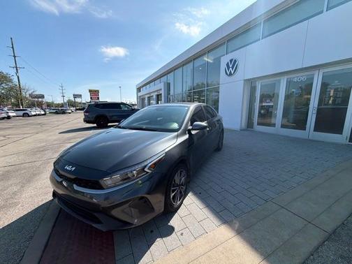 Silver 2022 Kia Forte LXS