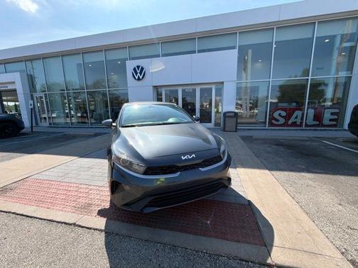 Silver 2022 Kia Forte LXS
