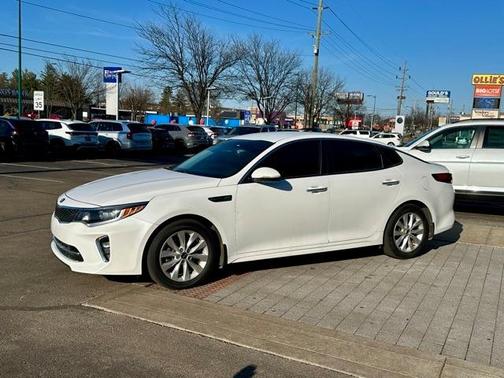2018 Kia Optima S