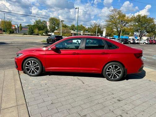 Kings Red Metallic 2026 Volkswagen Jetta 1.5T Sport