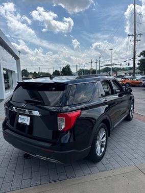 Black Metallic 2021 Ford Explorer XLT