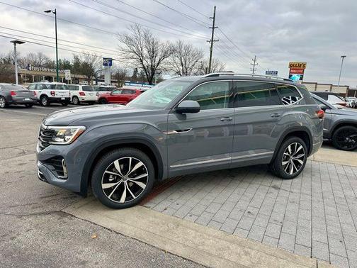 2026 Volkswagen Atlas 2.0T SEL Premium R-Line