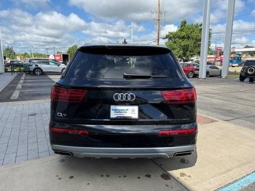 2019 Audi Q7 45 Premium Plus