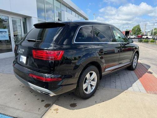 2019 Audi Q7 45 Premium Plus