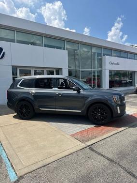 Grey 2020 Kia Telluride SX