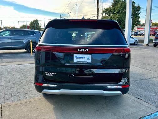 Aurora Black 2024 Kia Carnival EX