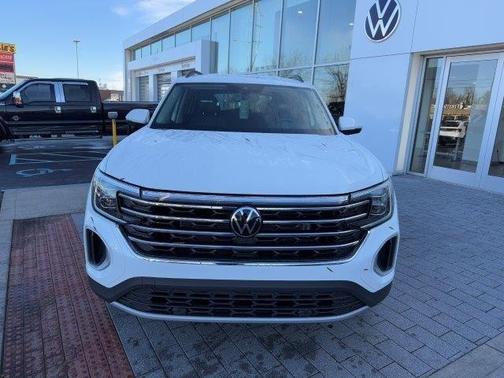 2025 Volkswagen Atlas 2.0T SE