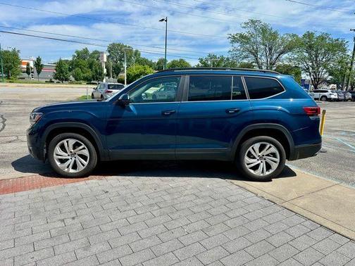 Tourmaline Blue Metallic 2021 Volkswagen Atlas 2.0T SE w/Technology