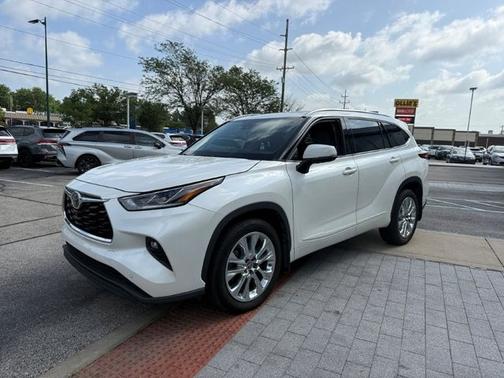 Blizzard Pearl 2020 Toyota Highlander Limited