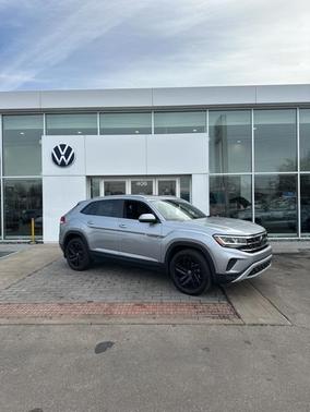2022 Volkswagen Atlas Cross Sport 3.6L V6 SE w/Technology