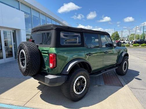 2022 Ford Bronco Base