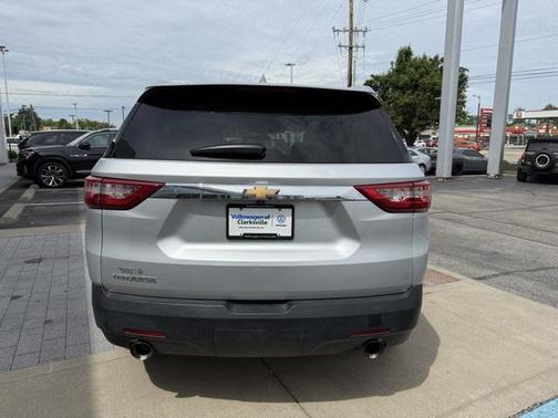 2021 Chevrolet Traverse LS
