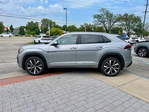 Mist 2026 Volkswagen Atlas Cross Sport SEL Premium R-Line