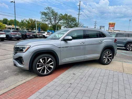 Mist 2026 Volkswagen Atlas Cross Sport SEL Premium R-Line