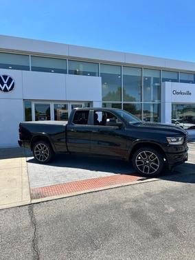 Diamond Black 2019 RAM 1500 Laramie
