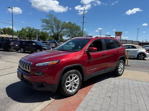 Deep Cherry Red Crystal 2017 Jeep Cherokee Latitude