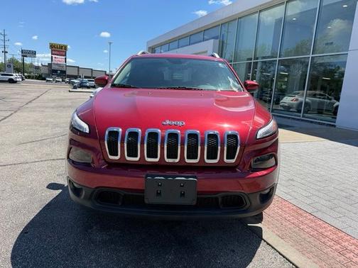 Deep Cherry Red Crystal 2017 Jeep Cherokee Latitude