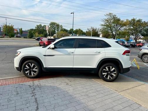 2021 Volkswagen Atlas Cross Sport 2.0T SE
