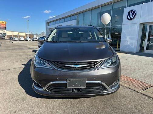2019 Chrysler Pacifica Hybrid Limited